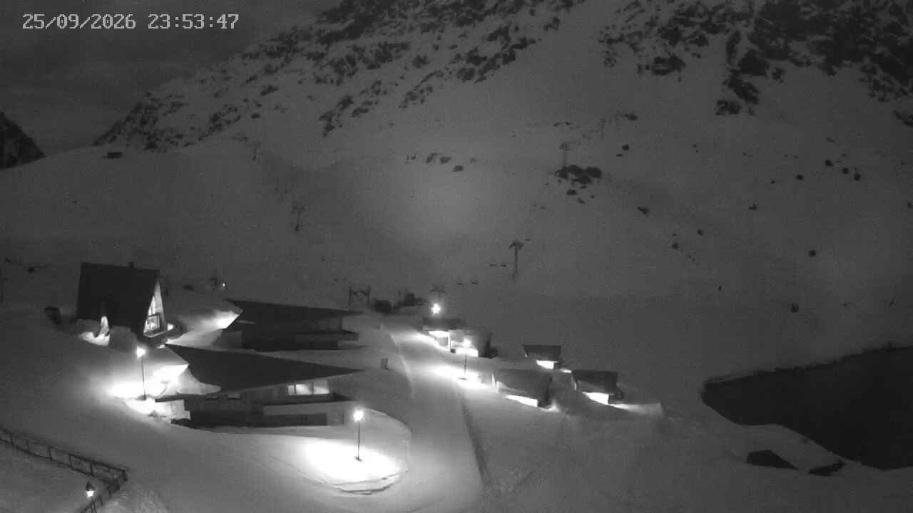 Portillo Roca Jack snow cam captured at 25 September 2026 at 11:54 pm GMT-3