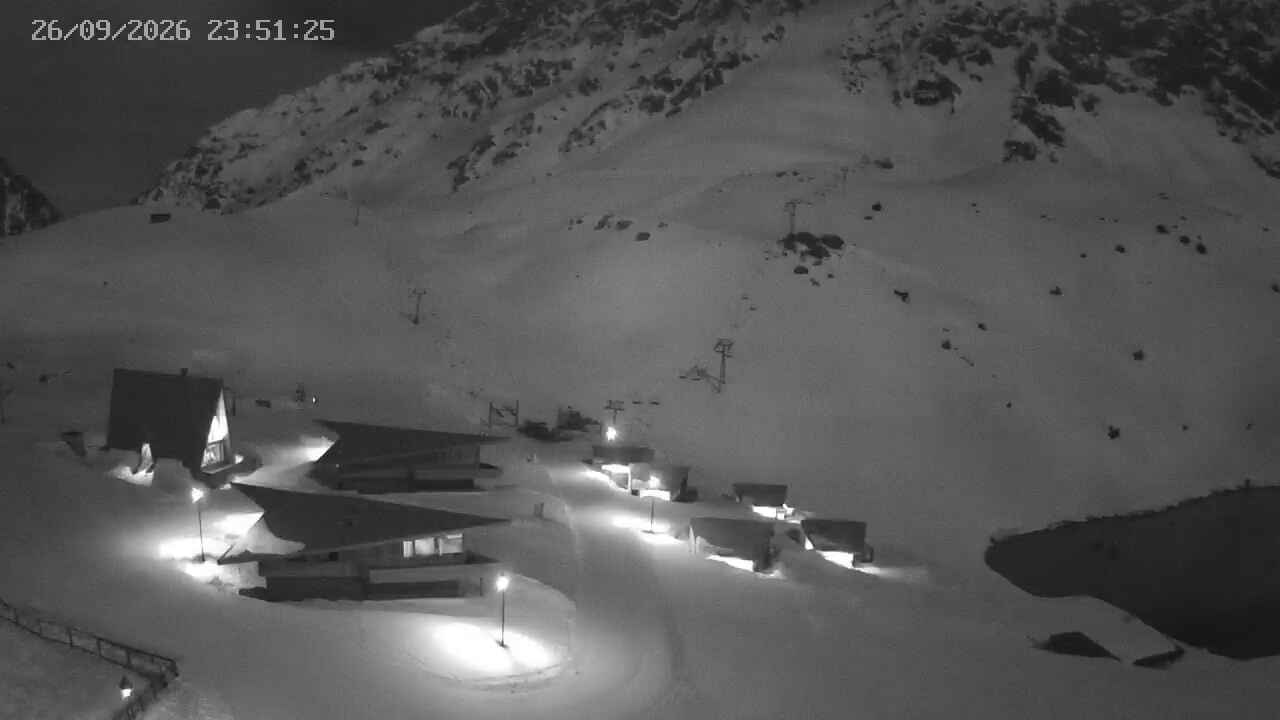 Portillo Roca Jack snow cam captured at 26 September 2026 at 11:52 pm GMT-3