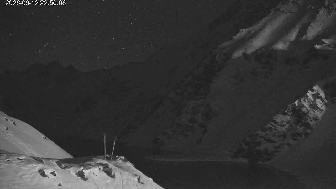 Portillo Conejo snow cam captured at 12 September 2026 at 11:50 pm GMT-3