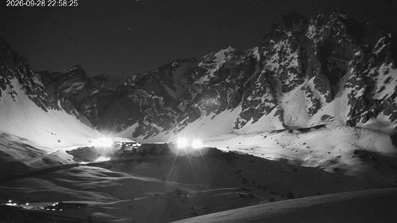 Portillo Conejo snow cam captured at 28 September 2026 at 11:58 pm GMT-3