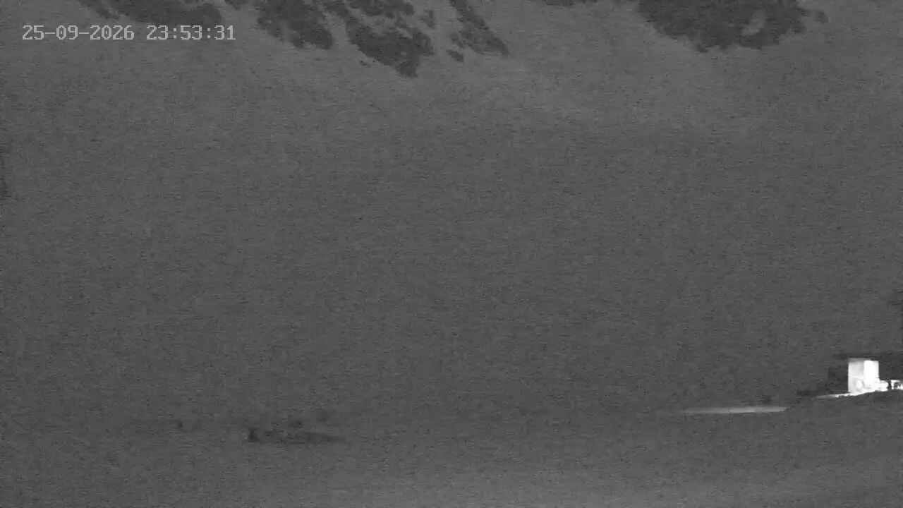 Portillo Plateau snow cam captured at 25 September 2026 at 11:54 pm GMT-3