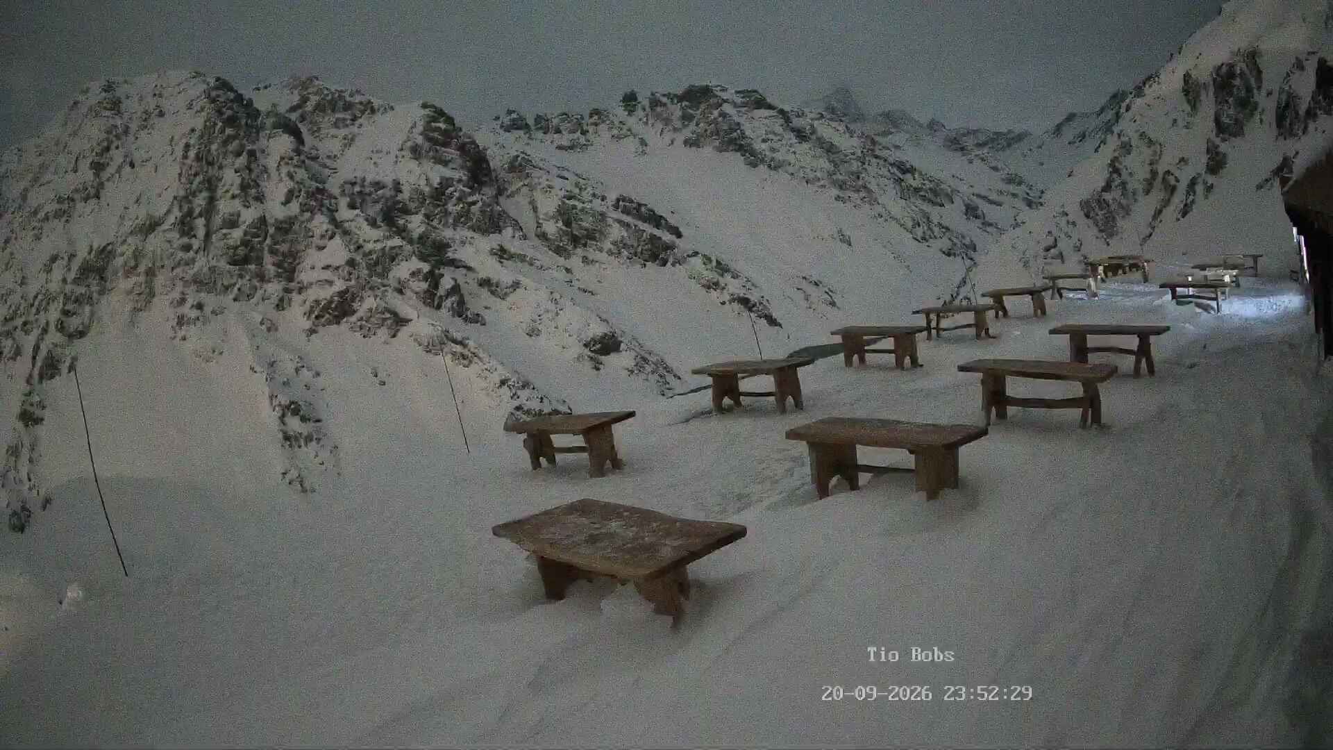 Portillo Tío Bobs snow cam captured at 20 September 2026 at 11:52 pm GMT-3