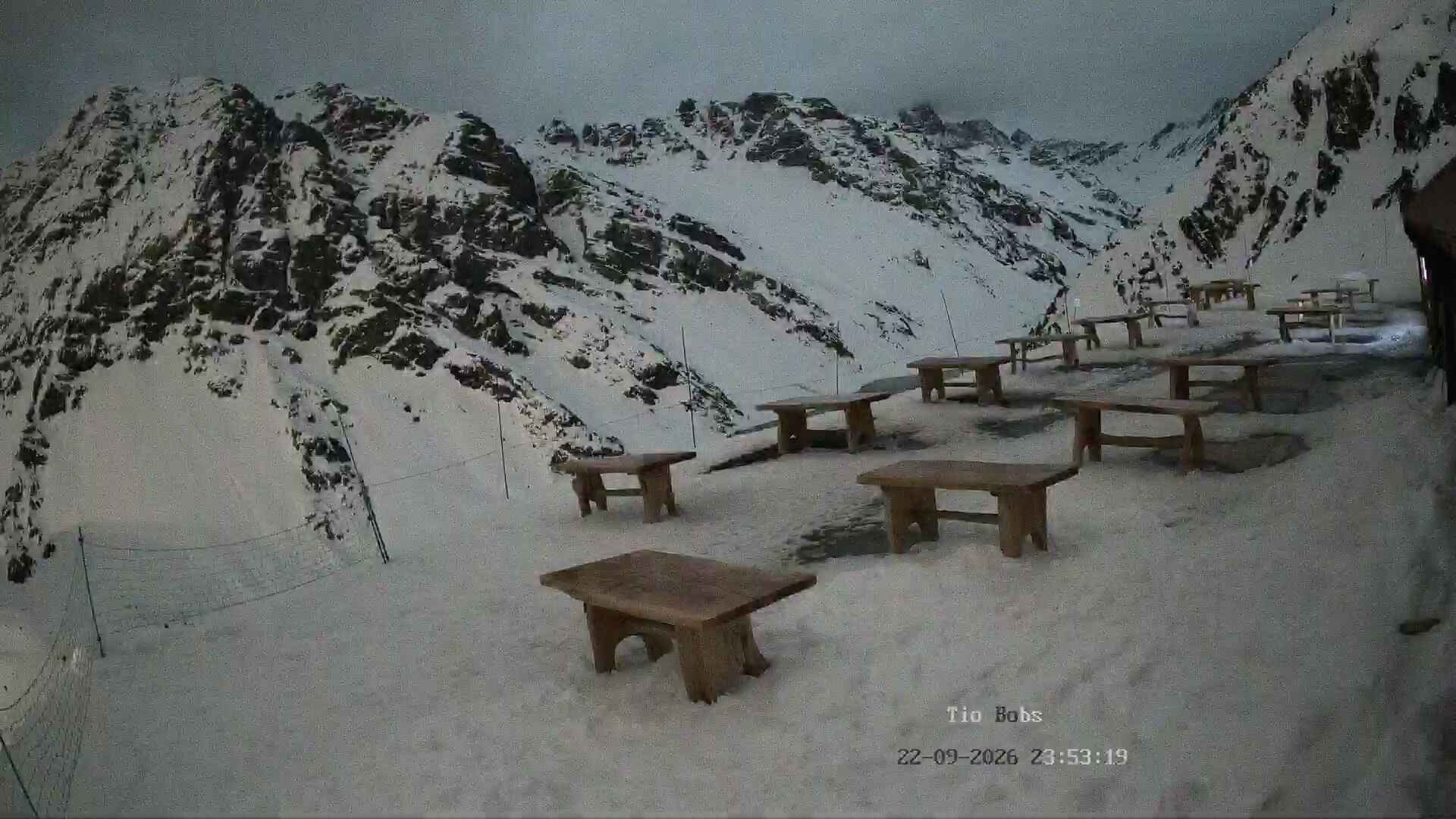 Portillo Tío Bobs snow cam captured at 22 September 2026 at 11:54 pm GMT-3