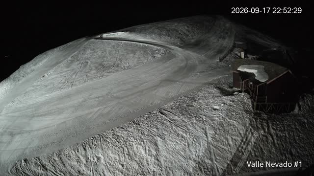 Valle Nevado La Fourchette snow cam captured at 17 September 2026 at 11:52 pm GMT-3