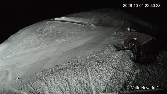 Valle Nevado La Fourchette snow cam captured at 1 October 2026 at 11:50 pm GMT-3