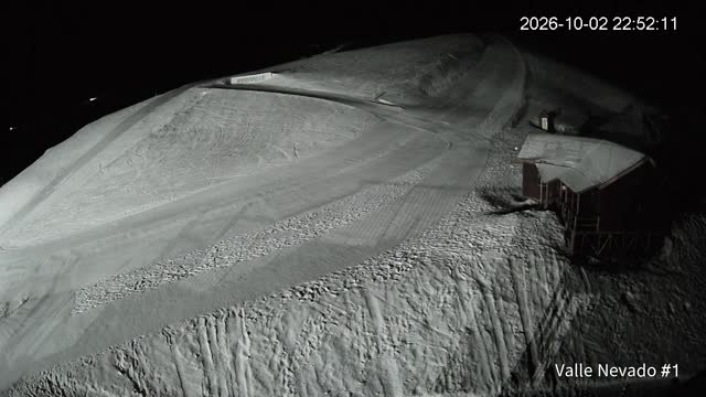 Valle Nevado La Fourchette snow cam captured at 2 October 2026 at 11:52 pm GMT-3