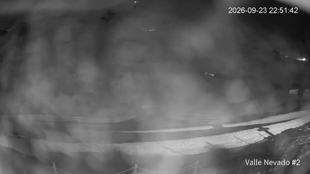 Valle Nevado Hotel Puerta del Sol snow cam captured at 23 September 2026 at 11:51 pm GMT-3