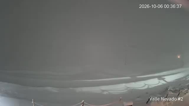 Valle Nevado Hotel Puerta del Sol snow cam captured at 6 October 2026 at 1:36 am GMT-3