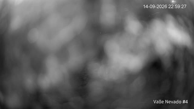 Valle Nevado Gondola snow cam captured at 14 September 2026 at 11:59 pm GMT-3
