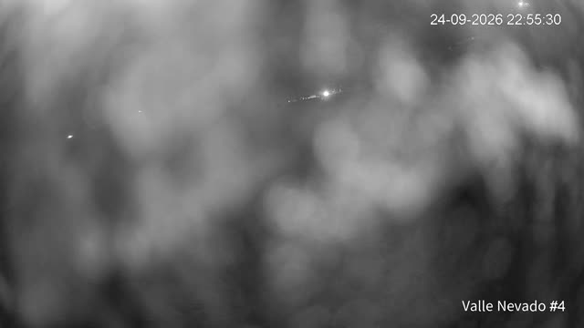 Valle Nevado Gondola snow cam captured at 24 September 2026 at 11:55 pm GMT-3