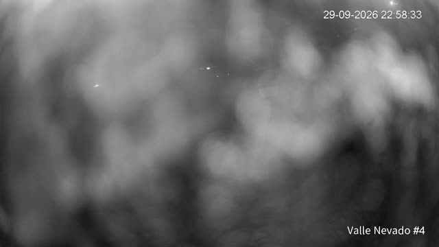 Valle Nevado Gondola snow cam captured at 29 September 2026 at 11:58 pm GMT-3