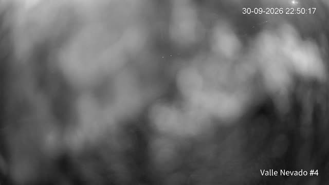 Valle Nevado Gondola snow cam captured at 30 September 2026 at 11:49 pm GMT-3