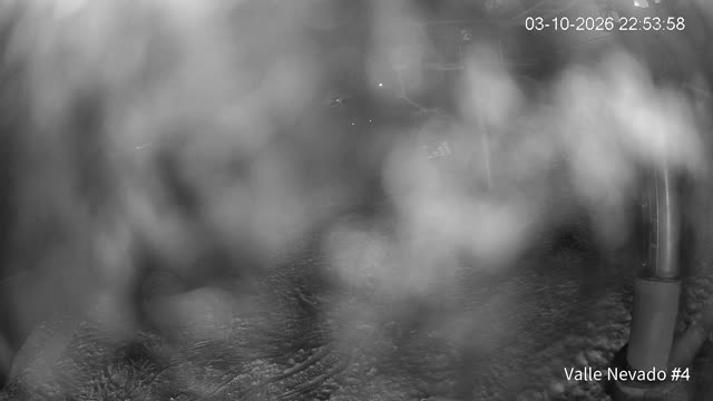 Valle Nevado Gondola snow cam captured at 3 October 2026 at 11:54 pm GMT-3