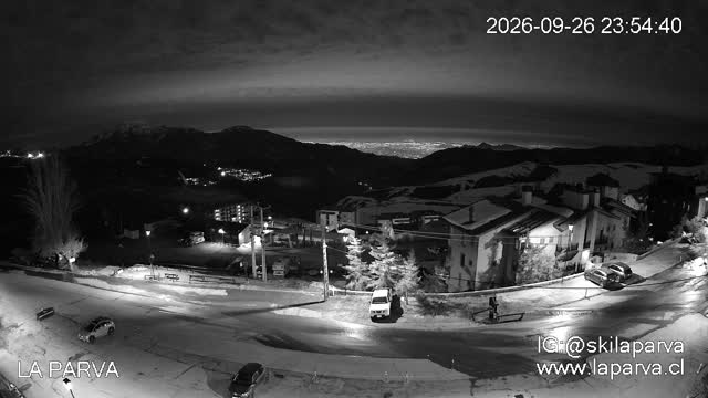 La Parva Commercial Area snow cam captured at 26 September 2026 at 11:54 pm GMT-3