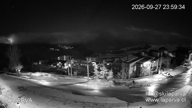 La Parva Commercial Area snow cam captured at 27 September 2026 at 11:59 pm GMT-3