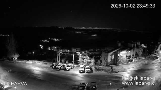 La Parva Commercial Area snow cam captured at 2 October 2026 at 11:49 pm GMT-3