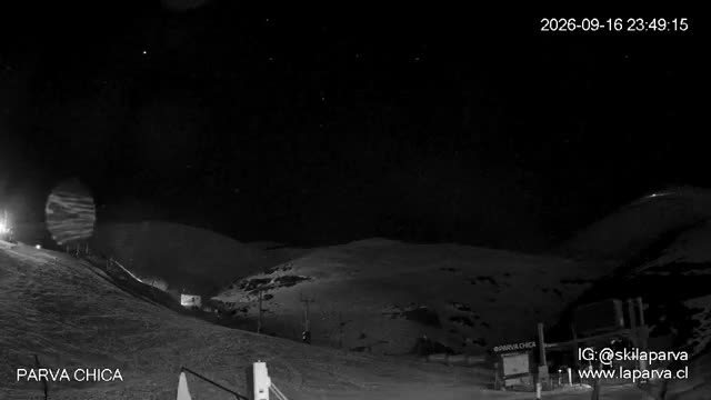 La Parva Parva Chica snow cam captured at 16 September 2026 at 11:49 pm GMT-3