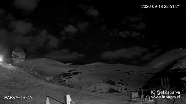 La Parva Parva Chica snow cam captured at 18 September 2026 at 11:51 pm GMT-3