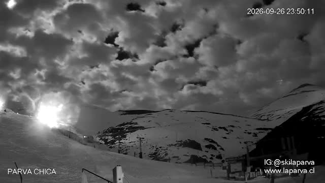 La Parva Parva Chica snow cam captured at 26 September 2026 at 11:50 pm GMT-3