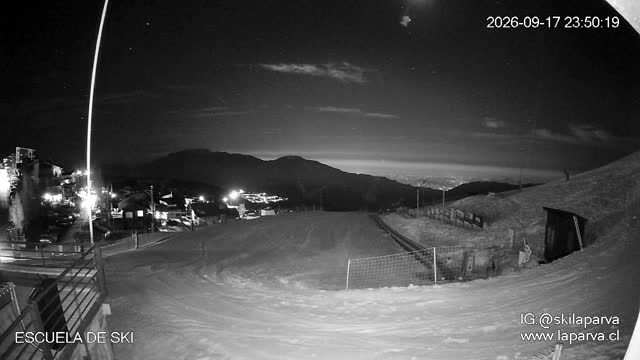 La Parva Ski School snow cam captured at 17 September 2026 at 11:50 pm GMT-3