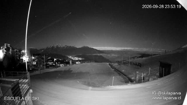 La Parva Ski School snow cam captured at 28 September 2026 at 11:53 pm GMT-3