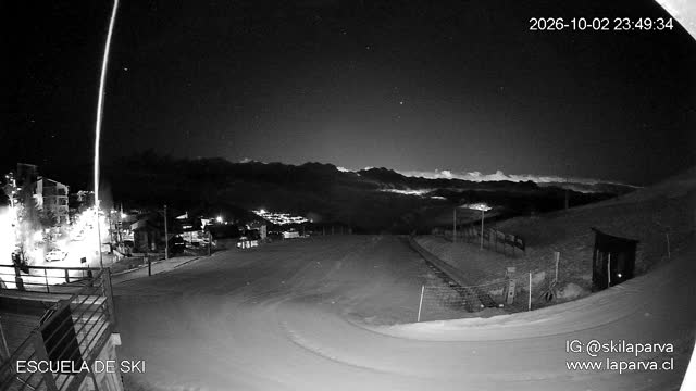 La Parva Ski School snow cam captured at 2 October 2026 at 11:49 pm GMT-3