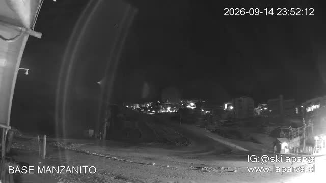 La Parva Manzanito Base snow cam captured at 14 September 2026 at 11:52 pm GMT-3