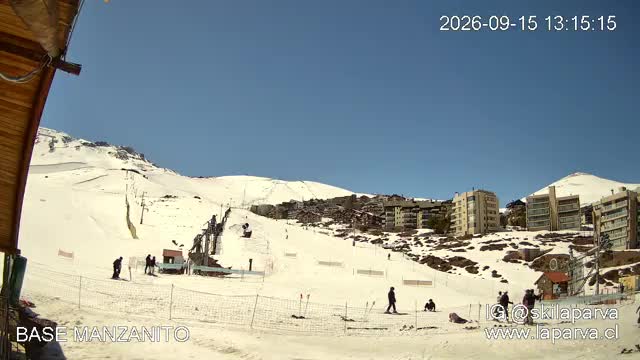 La Parva Manzanito Base snow cam captured at 15 September 2026 at 1:15 pm GMT-3