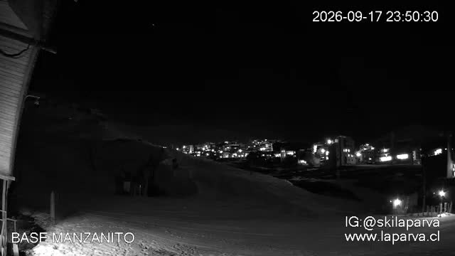 La Parva Manzanito Base snow cam captured at 17 September 2026 at 11:50 pm GMT-3