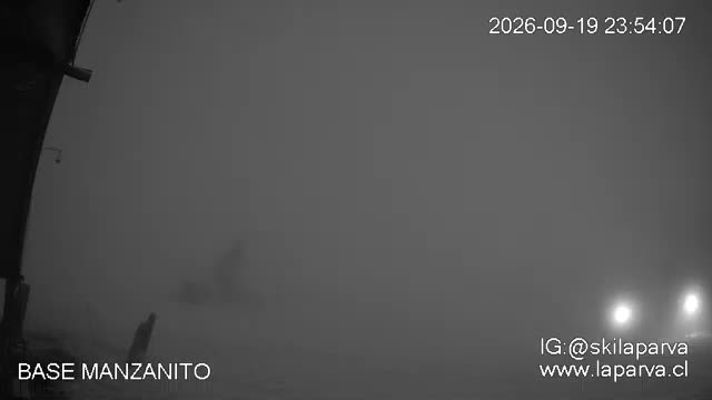 La Parva Manzanito Base snow cam captured at 19 September 2026 at 11:54 pm GMT-3