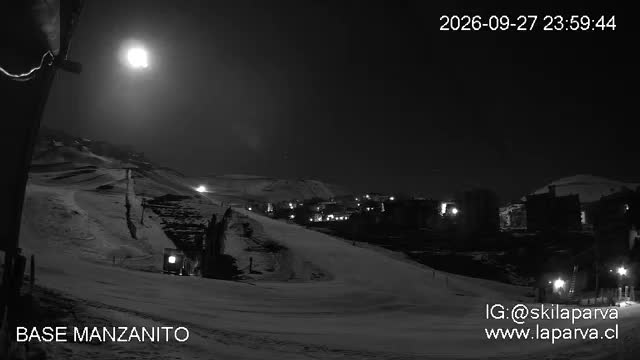 La Parva Manzanito Base snow cam captured at 27 September 2026 at 11:59 pm GMT-3