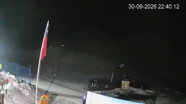El Colorado Summit Lookout snow cam captured at 30 September 2026 at 11:40 pm GMT-3