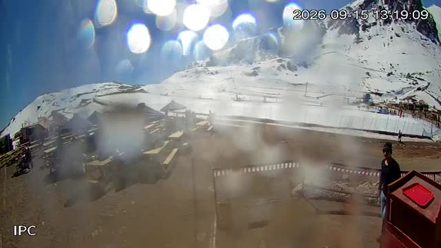 Farellones Base snow cam captured at 15 September 2026 at 2:20 pm GMT-3