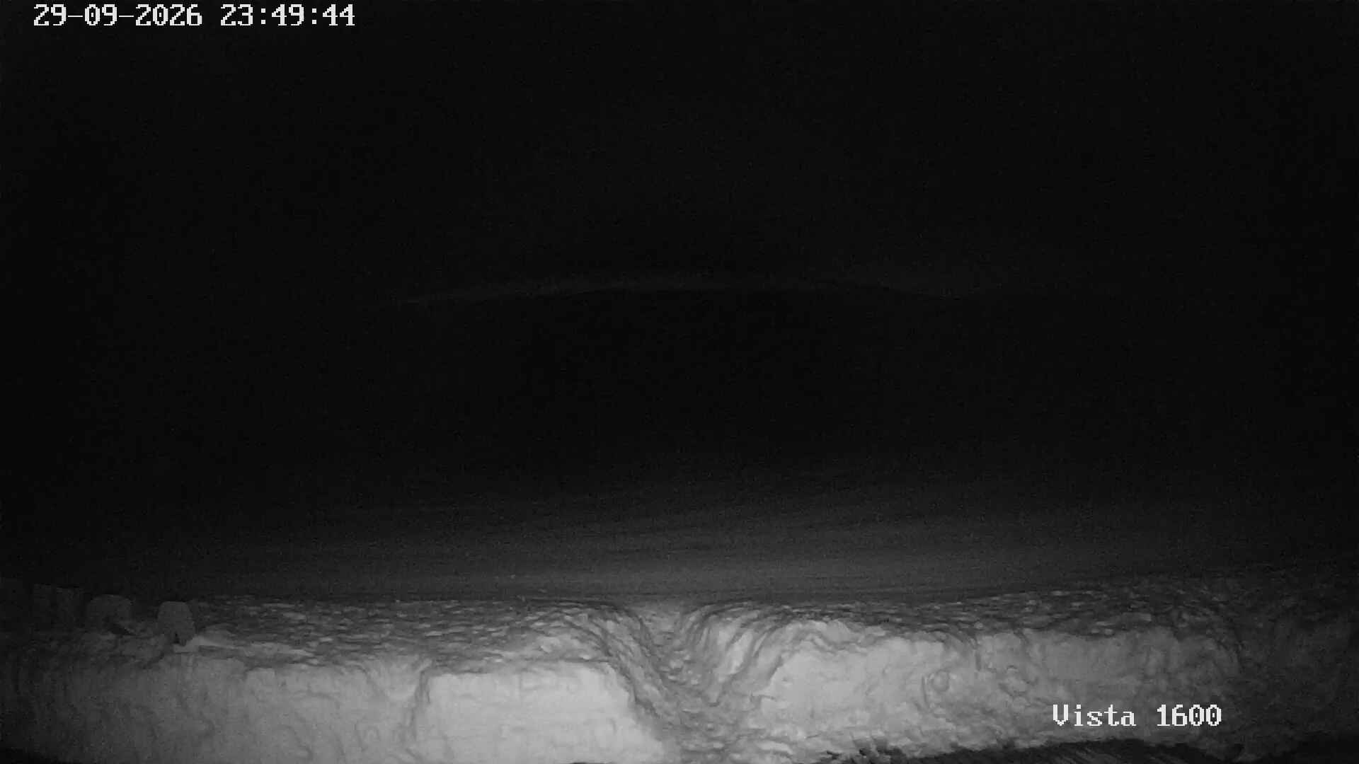 Corralco View at 1600 m snow cam captured at 29 September 2026 at 11:49 pm GMT-3