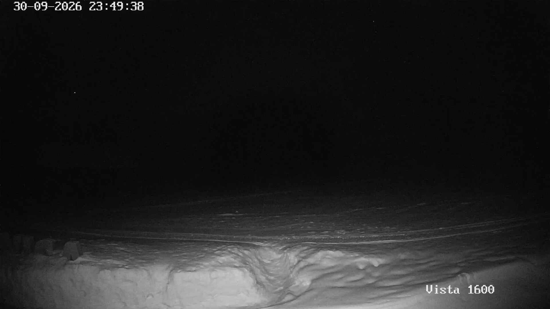 Corralco View at 1600 m snow cam captured at 30 September 2026 at 11:50 pm GMT-3
