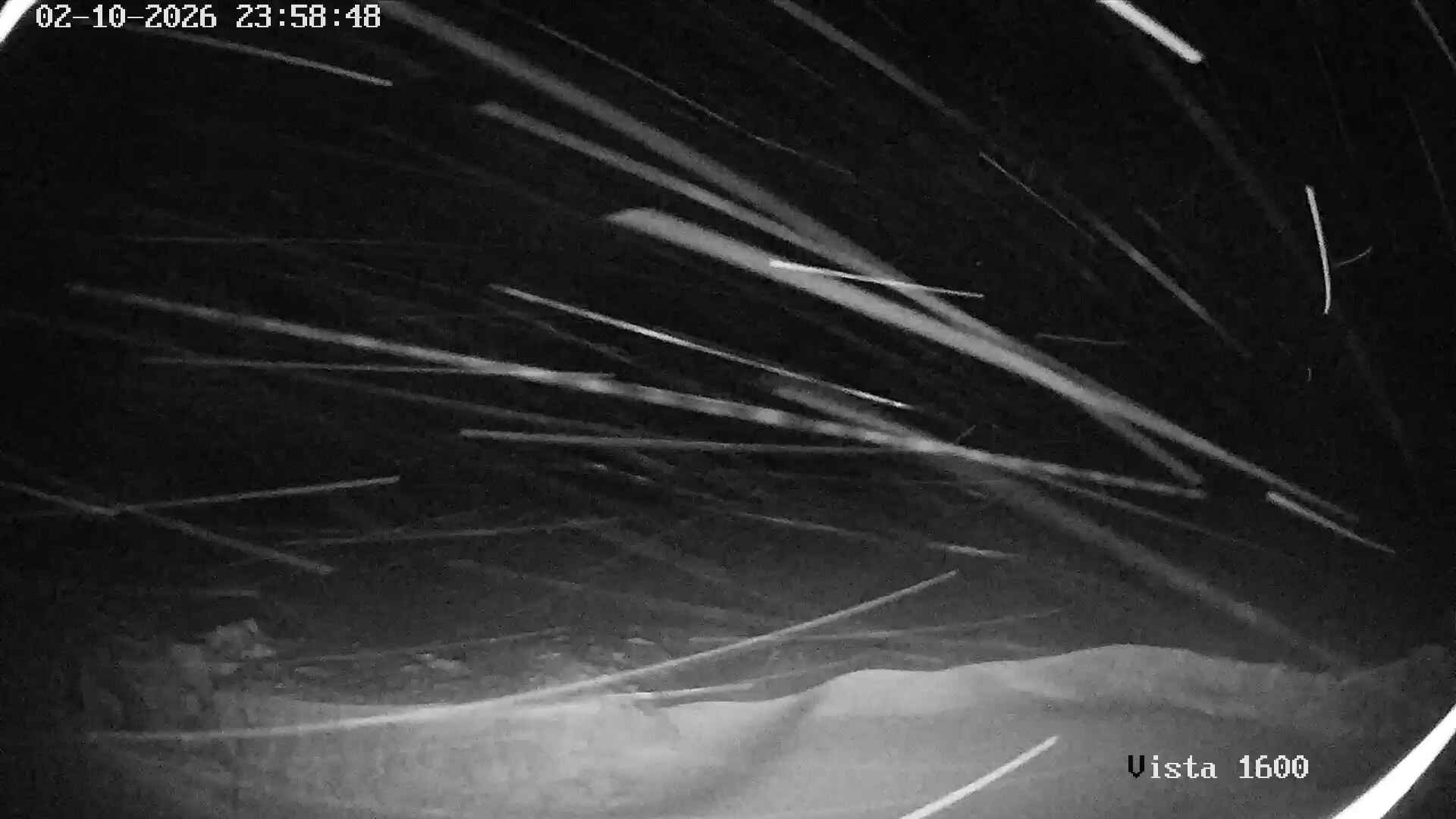 Corralco View at 1600 m snow cam captured at 2 October 2026 at 11:59 pm GMT-3