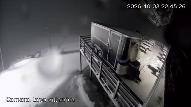 Pillán Pillán Lake Lookout snow cam captured at 3 October 2026 at 11:50 pm GMT-3