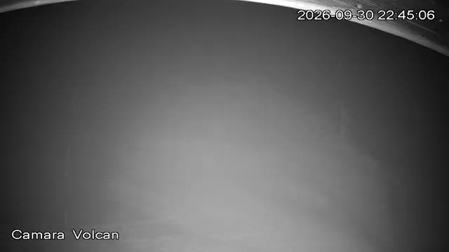 Pillán Pillán Volcano Lookout snow cam captured at 30 September 2026 at 11:45 pm GMT-3