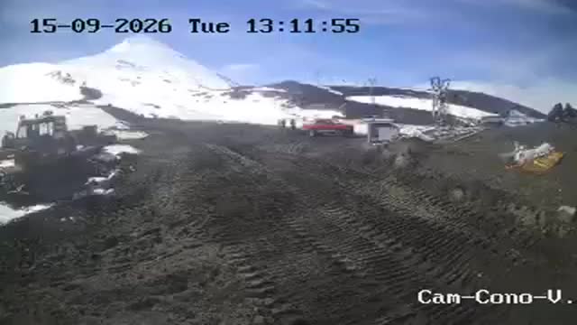 Volcán Osorno Volcano Cone snow cam captured at 15 September 2026 at 1:12 pm GMT-3