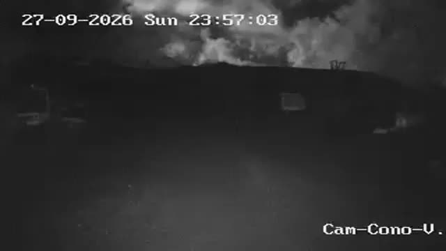 Volcán Osorno Volcano Cone snow cam captured at 27 September 2026 at 11:57 pm GMT-3