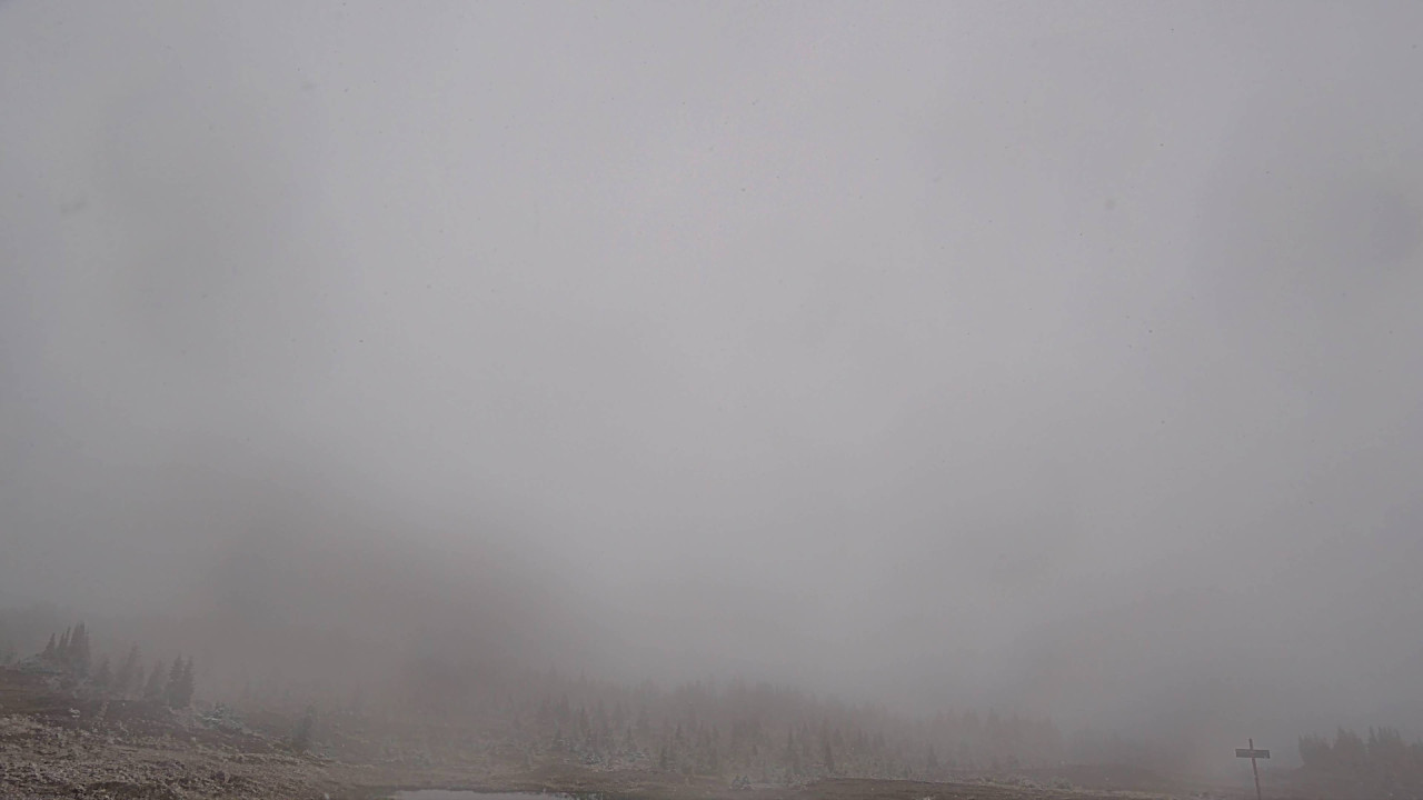 Banff Sunshine Aurora snow cam captured at 15 September 2026 at 10:43 am GMT-6