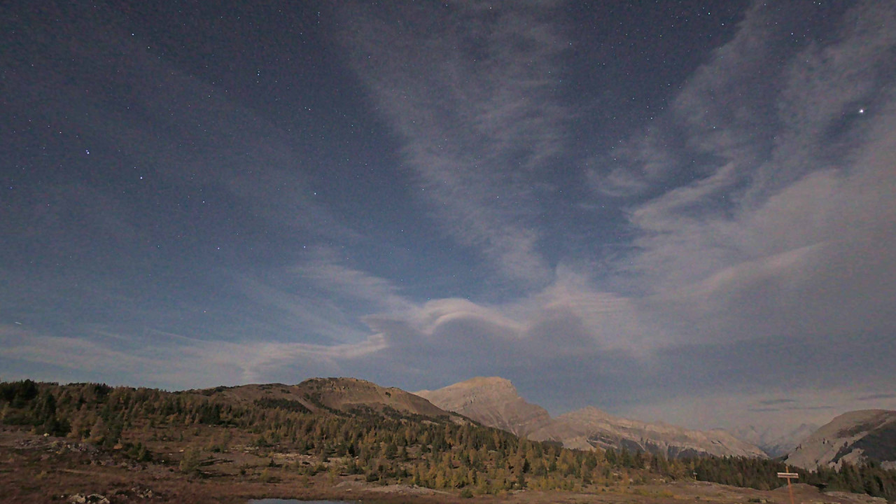 Banff Sunshine Aurora snow cam captured at 21 September 2026 at 11:55 pm GMT-6