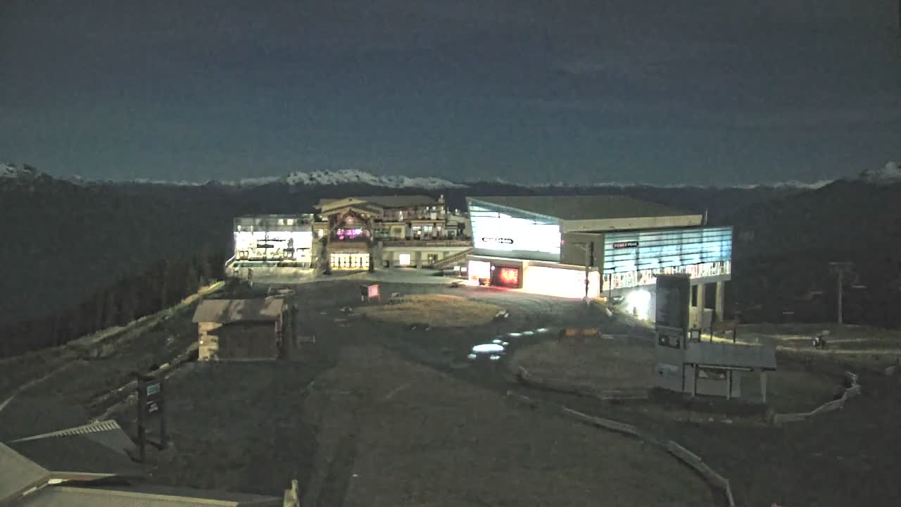 Whistler Blackcomb Roundhouse Lodge - Whistler Mountain snow cam captured at 26 September 2026 at 10:57 pm GMT-7