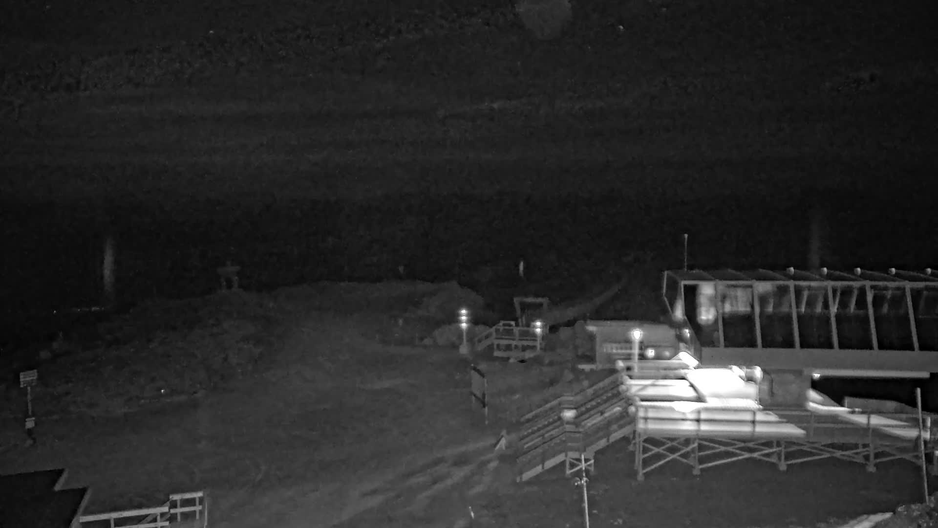 Whistler Blackcomb Whistler Peak snow cam captured at 20 September 2026 at 11:54 pm GMT-7