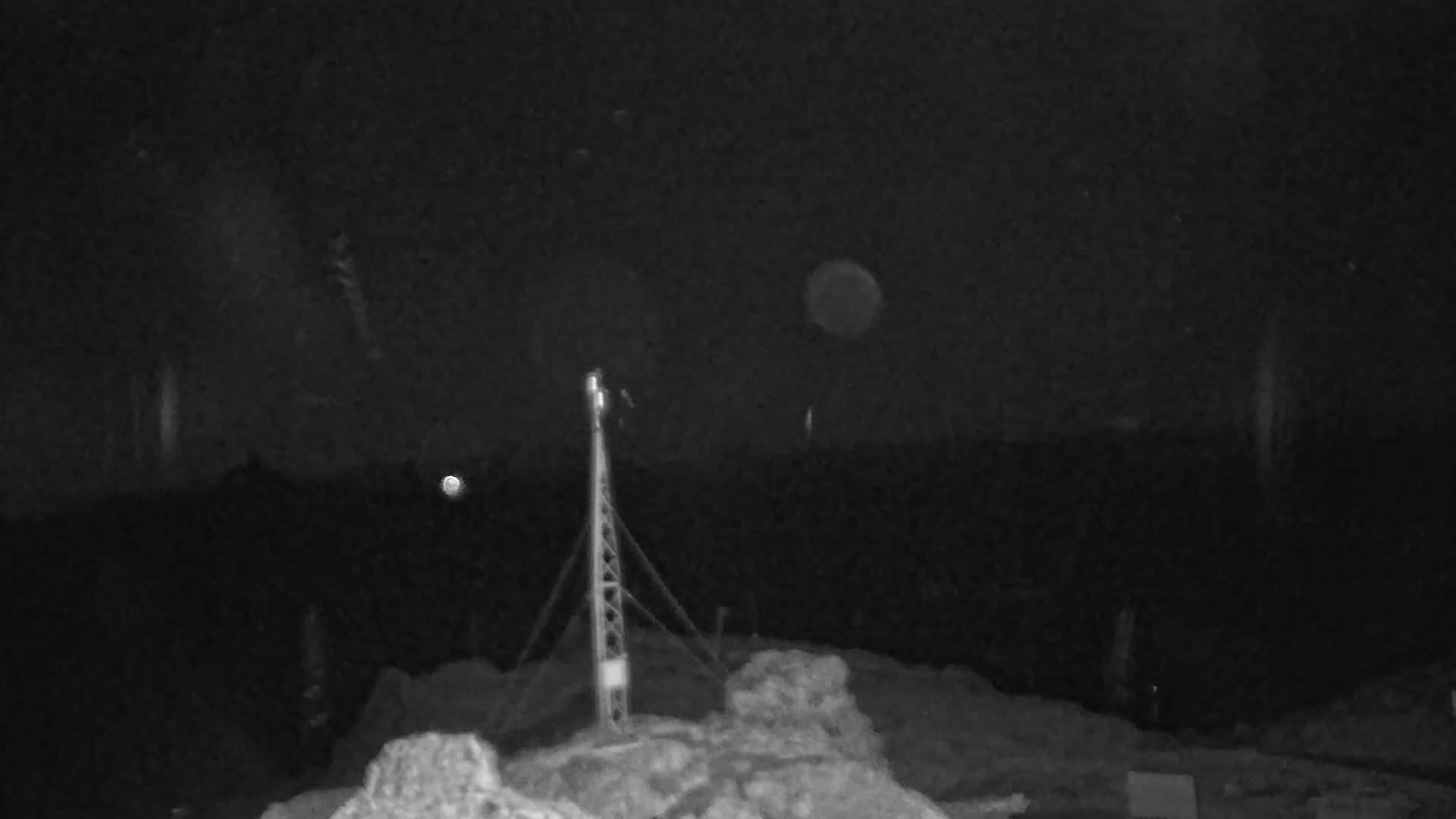 Whistler Blackcomb Whistler Peak snow cam captured at 3 October 2026 at 11:55 pm GMT-7