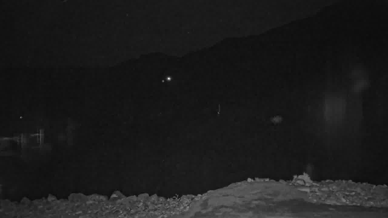 Whistler Blackcomb Rendezvous Lodge - Blackcomb Mountain snow cam captured at 17 September 2026 at 11:54 pm GMT-7
