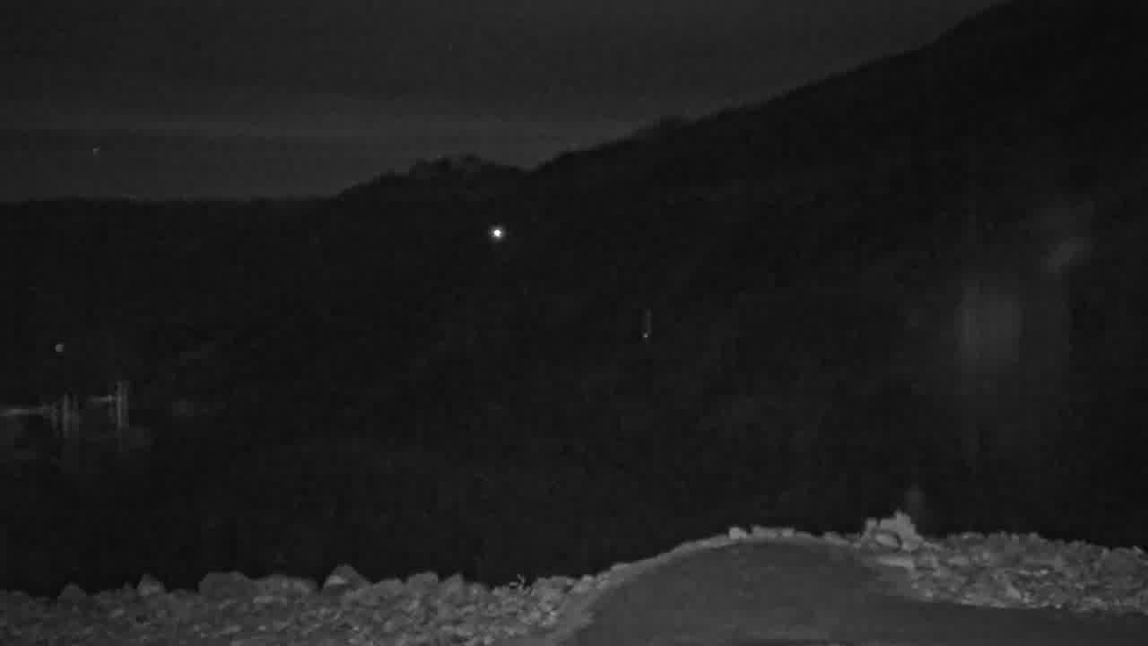 Whistler Blackcomb Rendezvous Lodge - Blackcomb Mountain snow cam captured at 30 September 2026 at 11:49 pm GMT-7