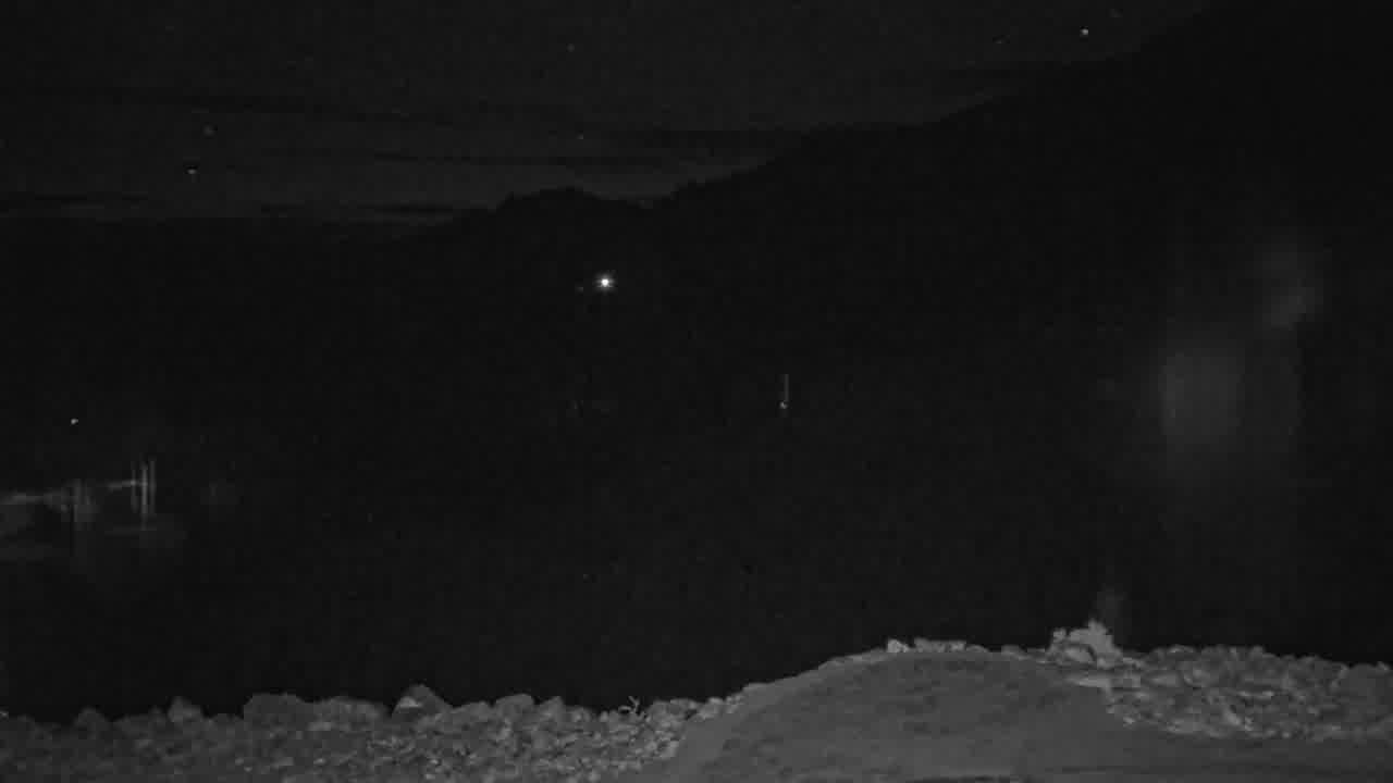 Whistler Blackcomb Rendezvous Lodge - Blackcomb Mountain snow cam captured at 4 October 2026 at 11:49 pm GMT-7