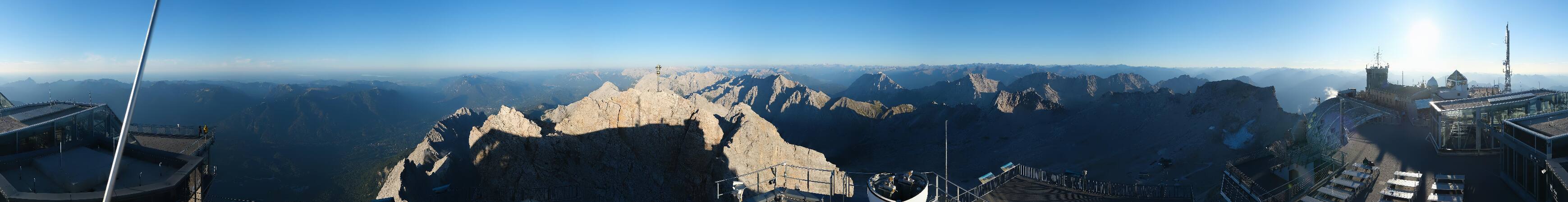 Zugspitze Zugspitze Summit Terrace snow cam captured at 15 September 2026 at 6:49 pm GMT+2
