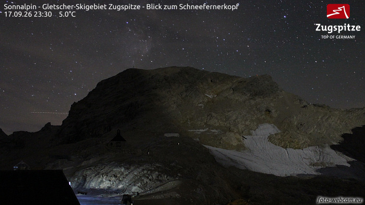 Zugspitze Sonnalpin Glacier snow cam captured at 17 September 2026 at 11:35 pm GMT+2